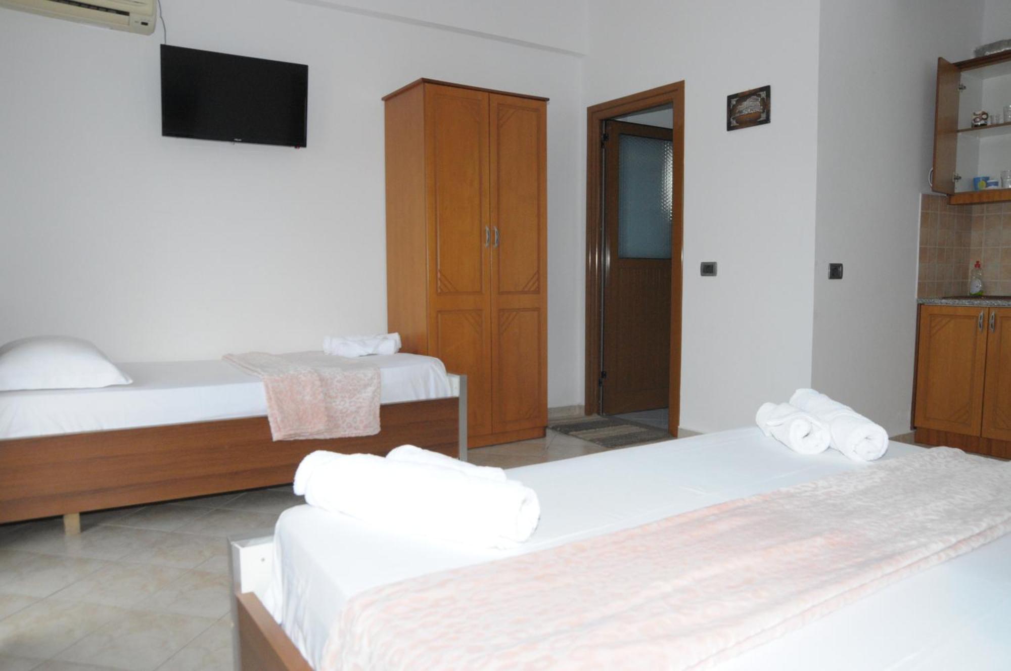 Hola Rooms Ksamil Exterior foto